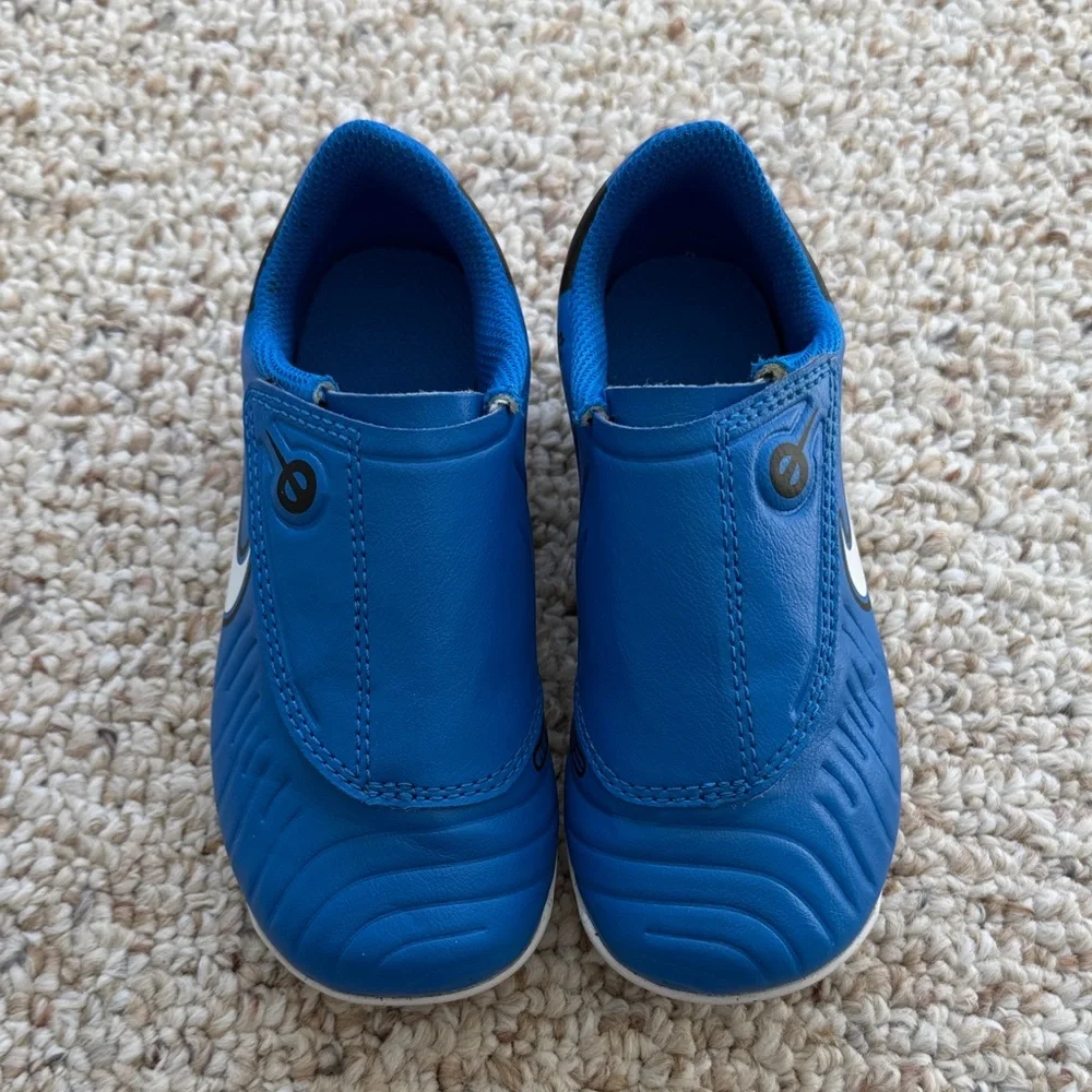 Nike JR Legend 10 Club FG/MG PS Blue Soccer Cleats - Picture 2 of 5